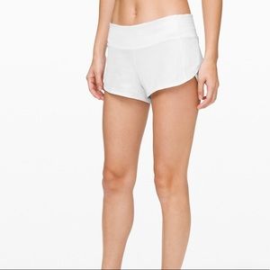 Lululemon speed up shorts 2.5 inch size 4